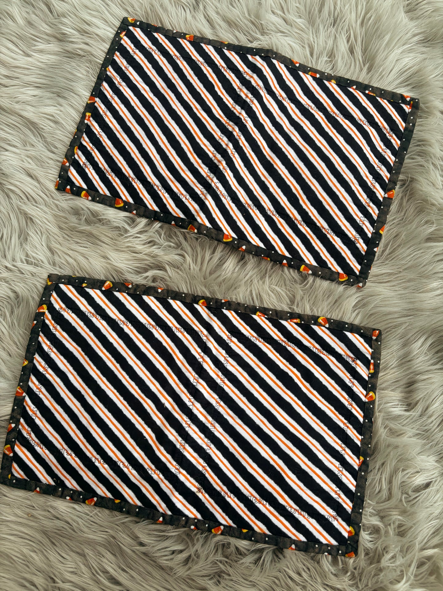 Set of 2 - Vintage placemats 1990s