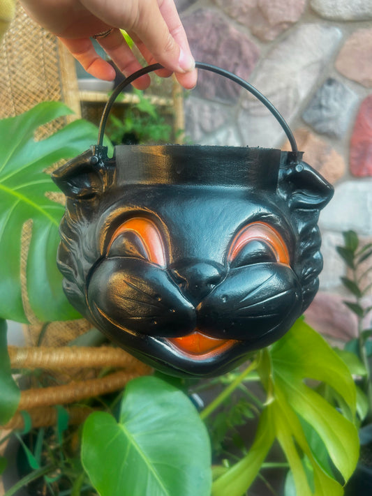 1993 Empire Cat blow mold pail