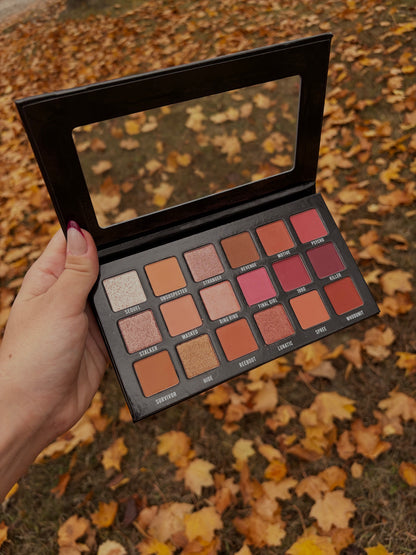 Slasher II eyeshadow palette
