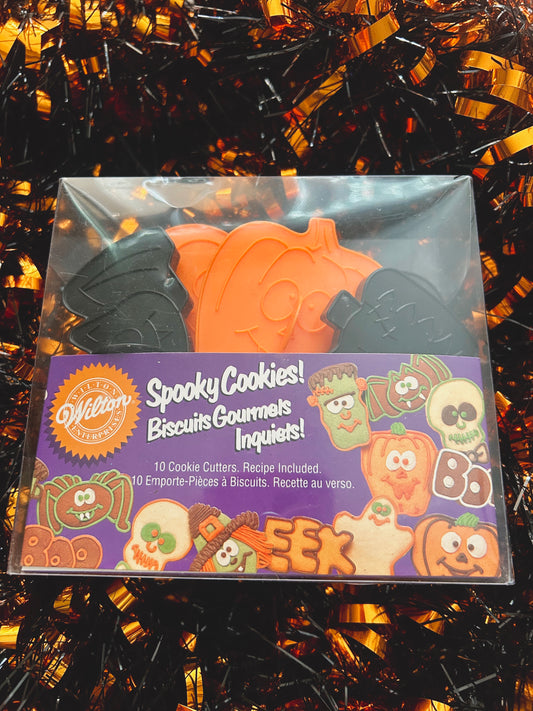 Wilton cookie cutters 1995