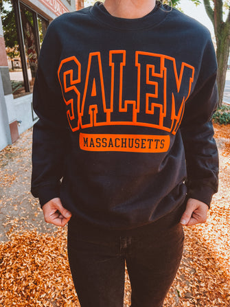 Salem Massachusetts pullover