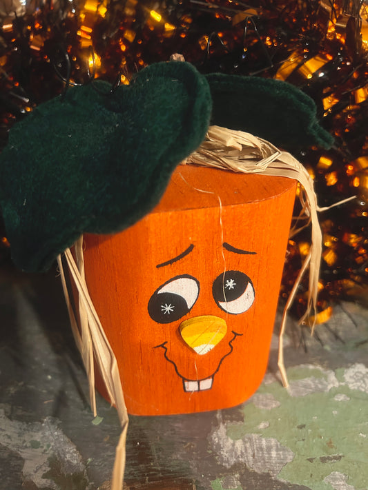 RARE WOOD PUMPKIN TRINKET