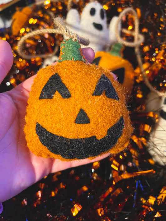 Jack O Lantern + Ghost felt garland