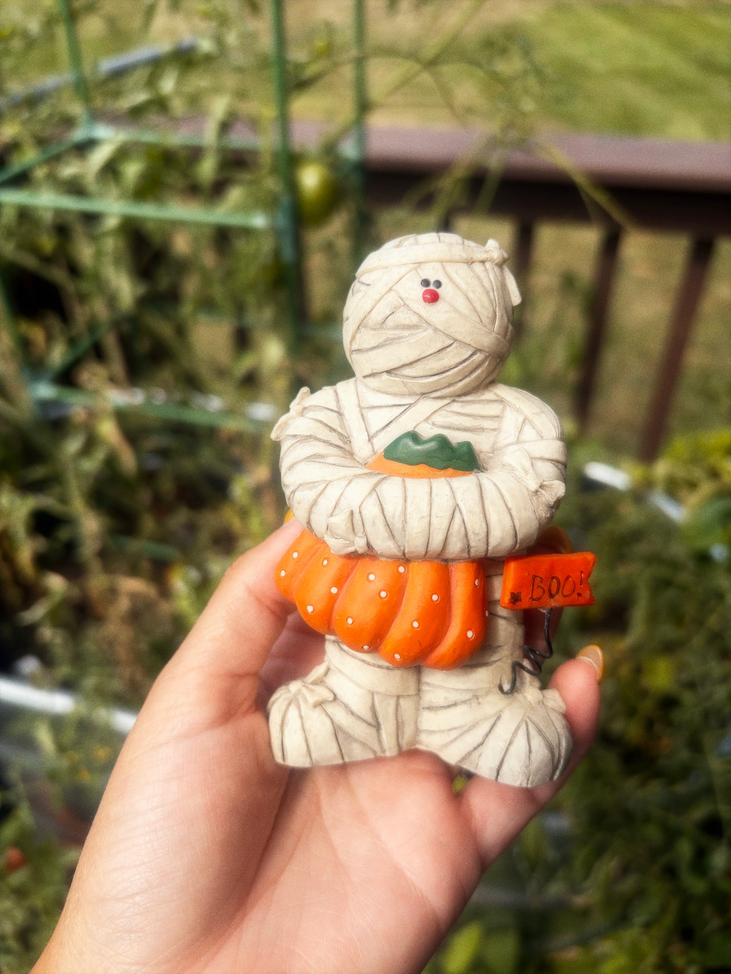 1997 Frankenstein figurine + mummy(two figurines)