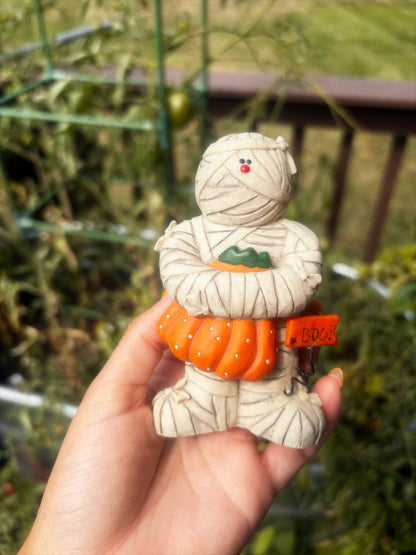 1997 Frankenstein figurine + mummy(two figurines)
