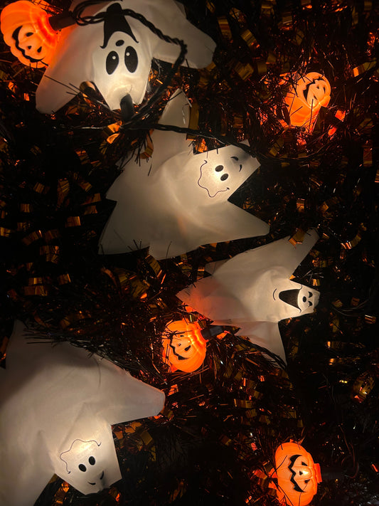 1988 Jack O lantern + ghosts (2 strands of string lights) work