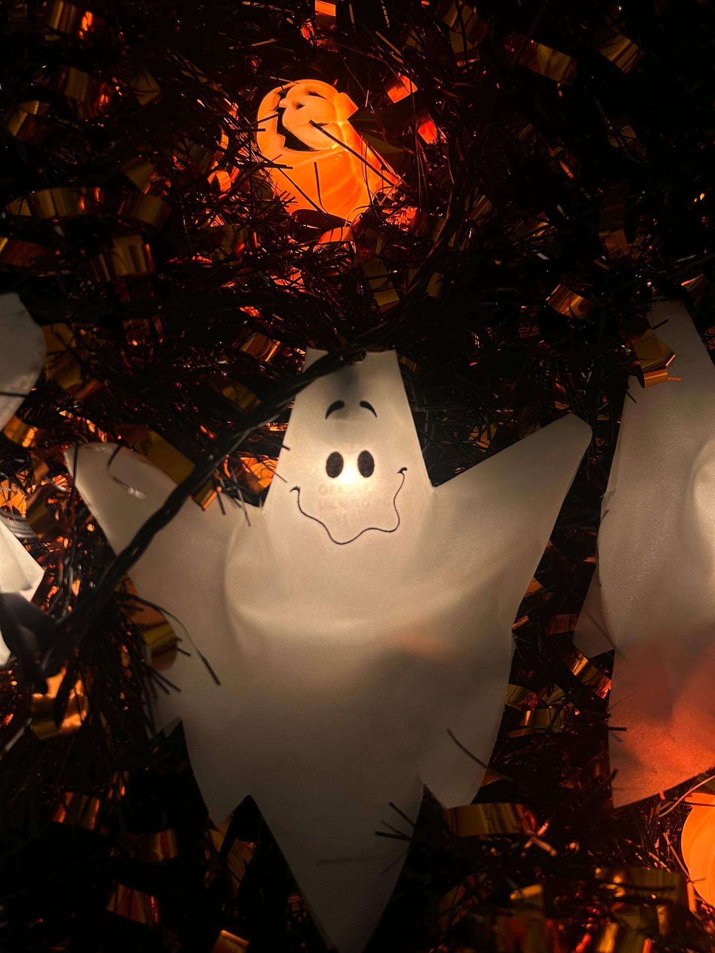 1988 Jack O lantern + ghosts (2 strands of string lights) work