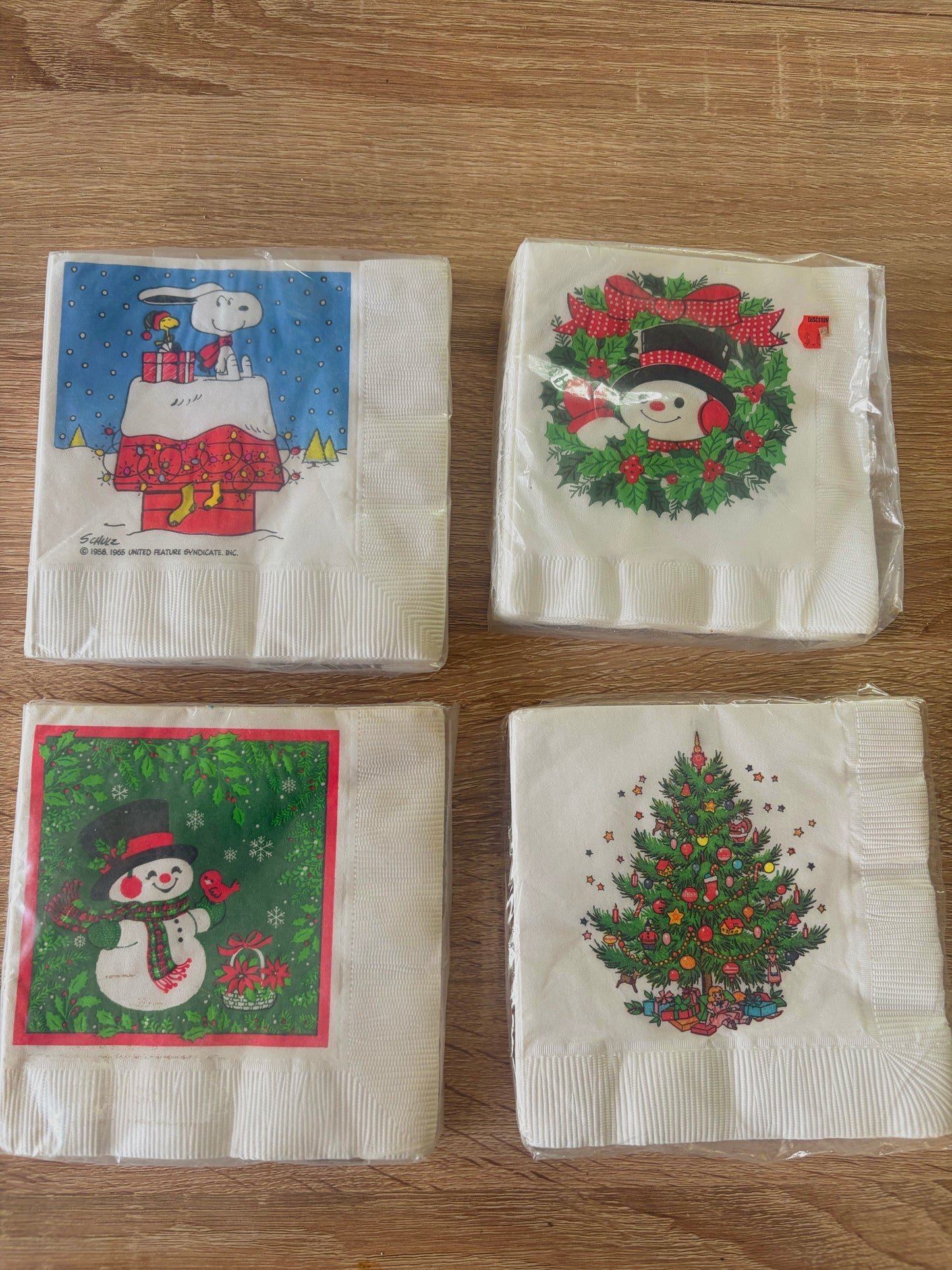 Set of 4 vintage Christmas napkins