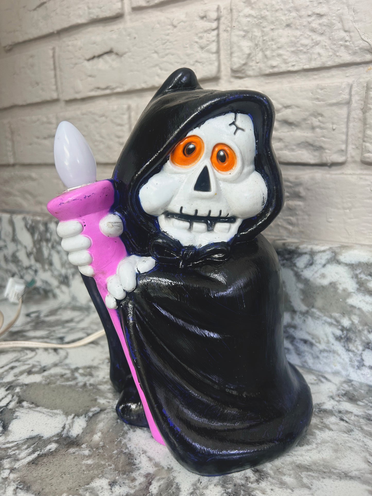 Skeleton Blow Mold Light (works)