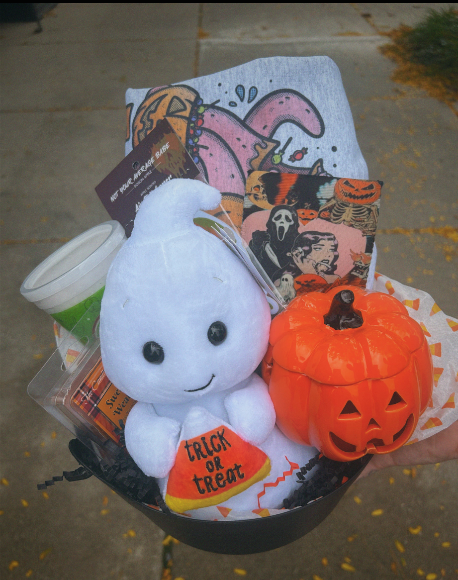 HALLOWEEN MYSTERY BUCKET