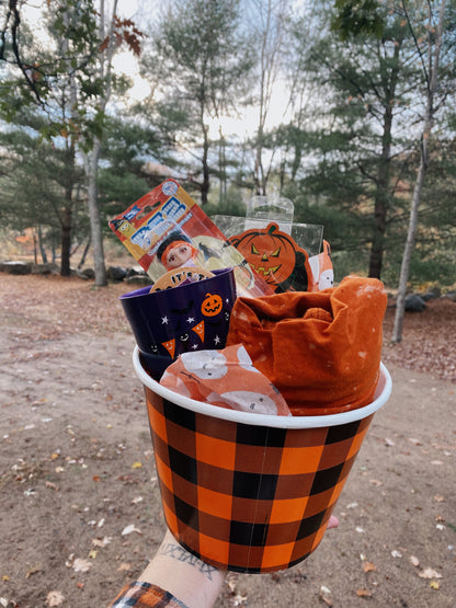 HALLOWEEN MYSTERY BUCKET