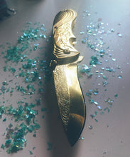 Golden Rose Knife